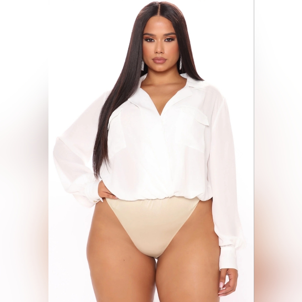 FashionNova Business Brunch Women’s Collared Bodysuit - Ivory Size Medium NWOT - Picture 10 of 12
